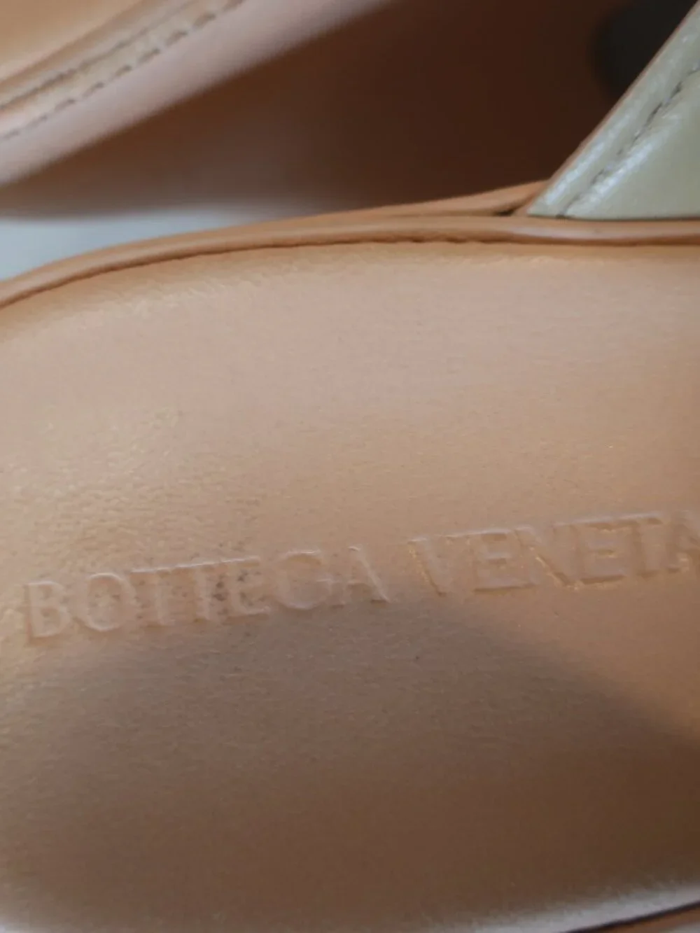 Authentic Bottega Veneta Lagoon Platform Slide Leather Sculpt Heels 40 US/10